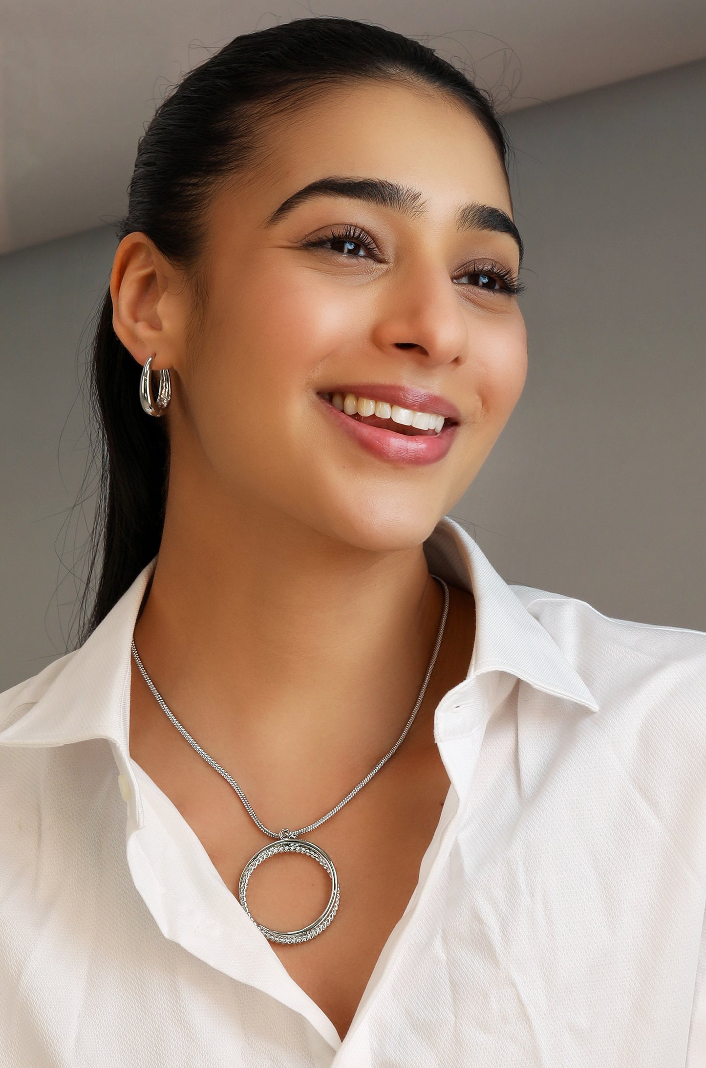 Twisted Rope Circle Adjustable Necklace