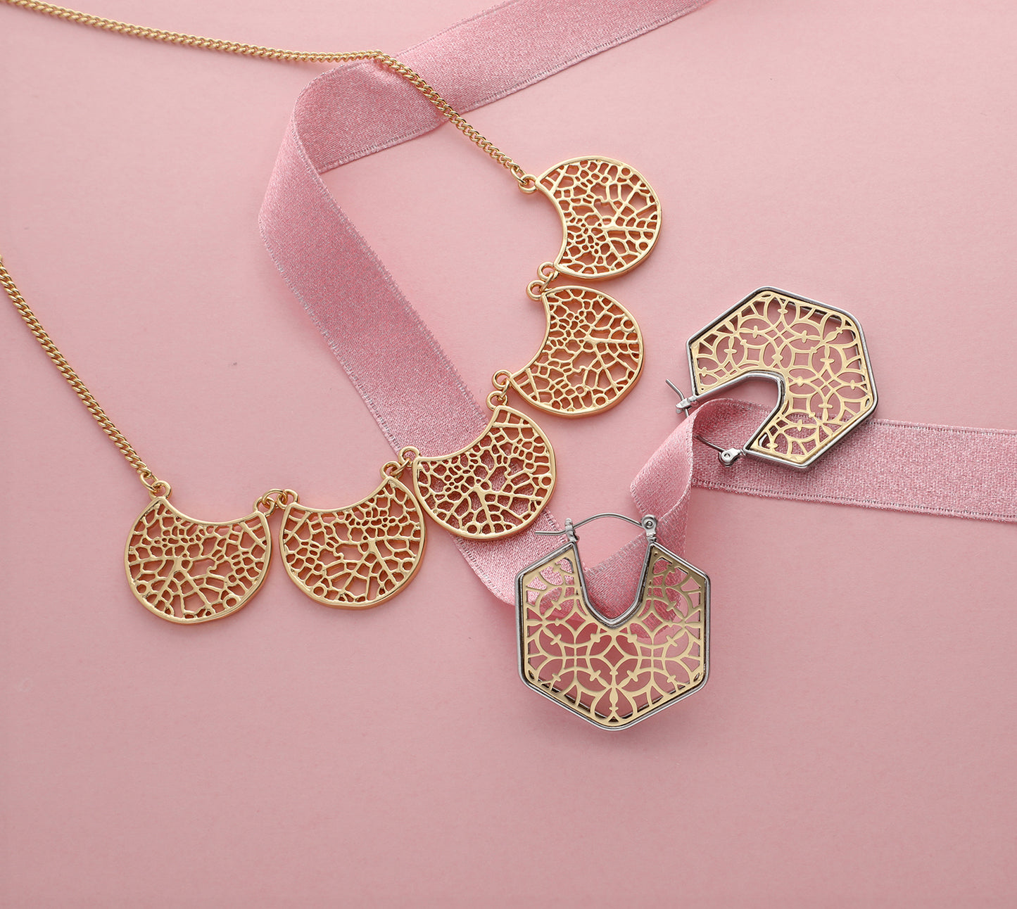 Geometric Two-Toned Filigree Hoop Earring