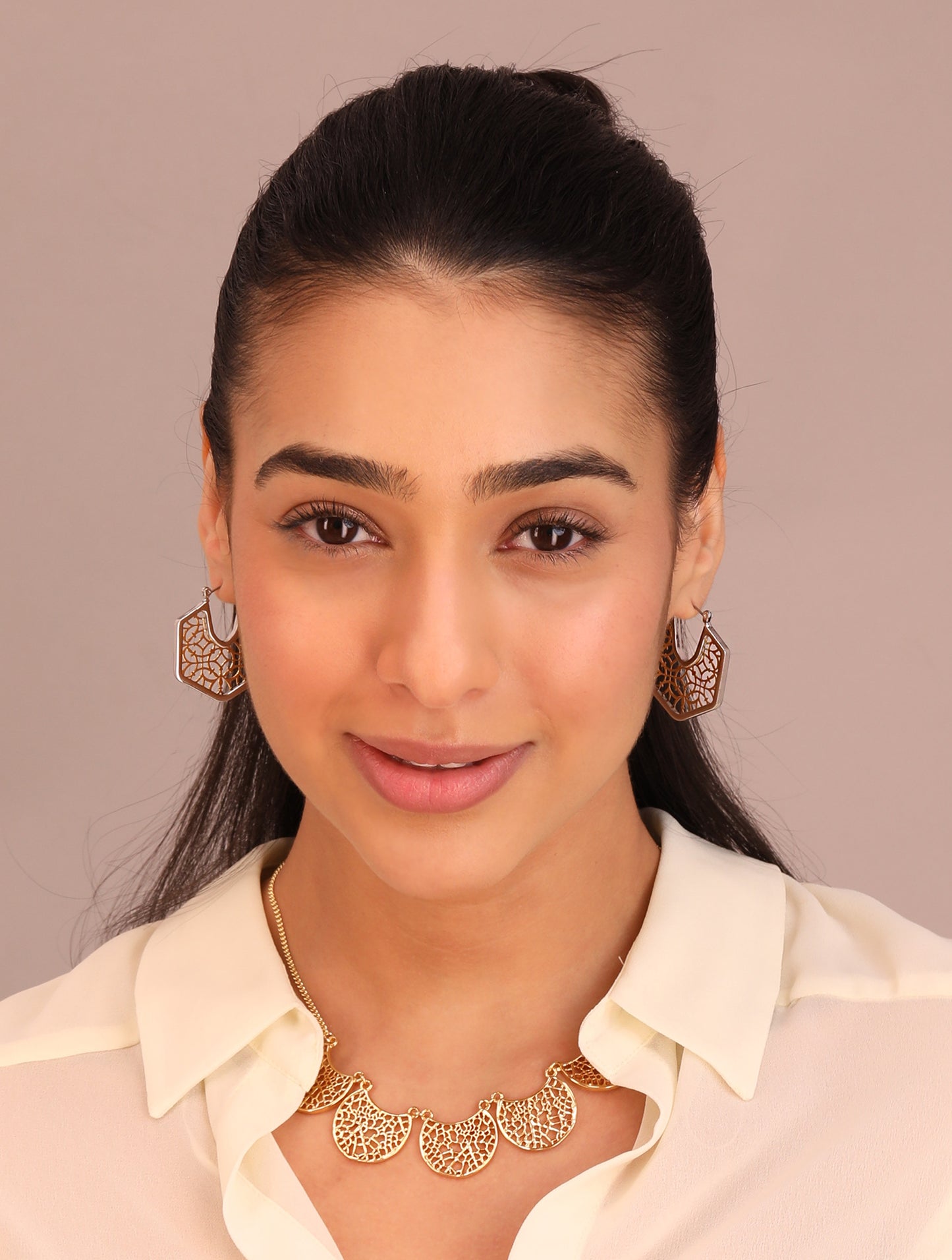 Geometric Two-Toned Filigree Hoop Earring