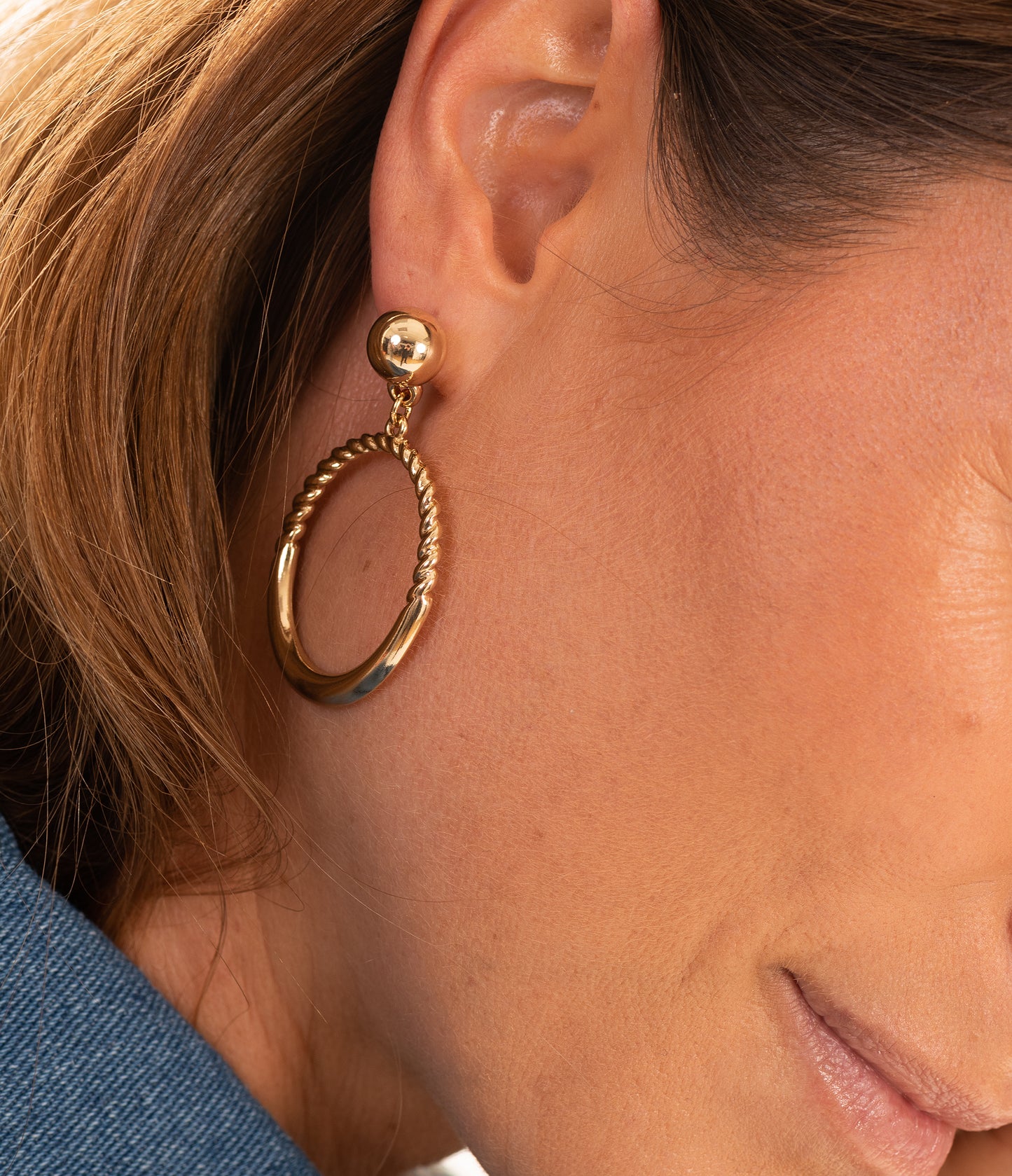 Twisted Metal Circle Drop Earrings